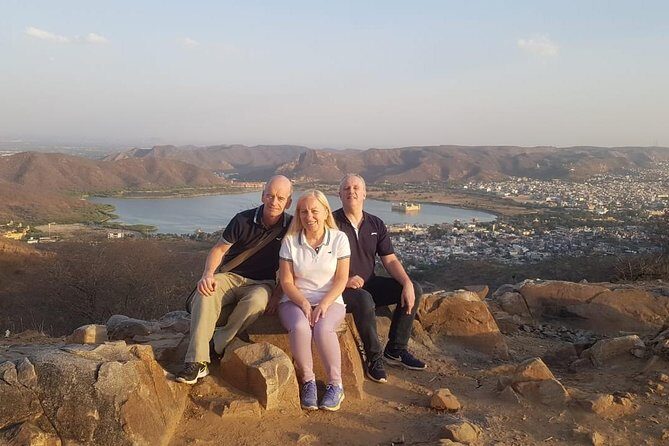 2 Day Jaipur Private Tour + Entry Tickets - Day 1: Panna Meena ka Kund, Jal Mahal, and the Pink City classics