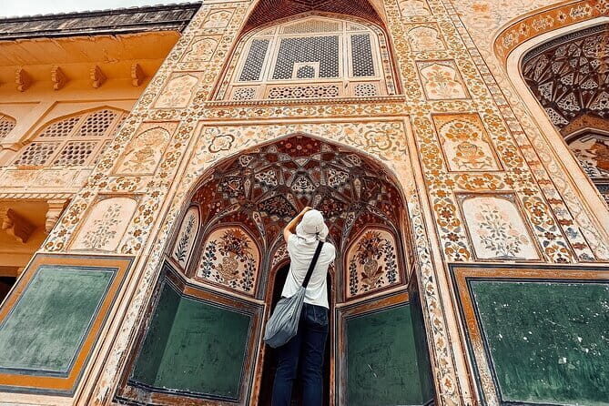 2 Day Jaipur Tour for First-Time Visitors - Private AC car + English-speaking driver: the real value in Jaipur