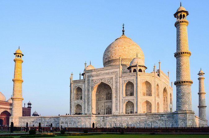 2-Day Private Tour to The Taj Mahal and Agra from Jaipur - Price and value: what $180 per person buys you