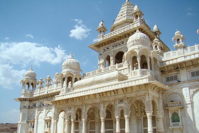 3 Days Guided Jodhpur & Udaipur Tour From Jaipur With Hotels - Should you book this 3-day guided Jodhpur and Udaipur tour from Jaipur?