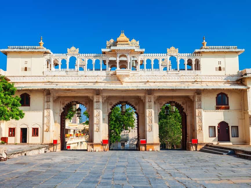 7-Day Golden Triangle Jodhpur Udaipur Tour from Delhi - Road to Jaipur with Fatehpur Sikri: a Mughal stop that breaks up the drive