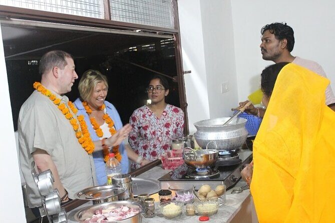 Authentic Traditional Family Cooking class in a Great Ambiance - Location on Ajmer Road: Easier Than It Sounds