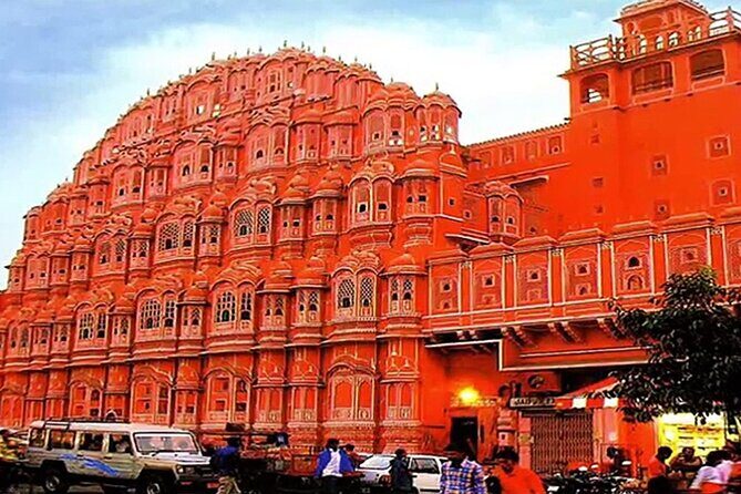 Best of Jaipur 1, 2-Day Private Full-Day Delhi Sightseeing - City Palace + Albert Hall Museum: where the day feels grounded