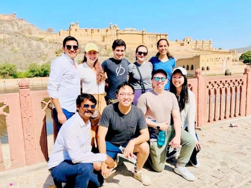 Book Govt. Approved Tour Guide for Jaipur City Tour - Hawa Mahal: Timing and Thinking Make It Better