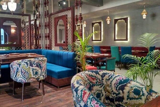 Dinner at Indian Ethnic Restaurant & Witness Majestic Night Arti - Who this Jaipur night experience suits best