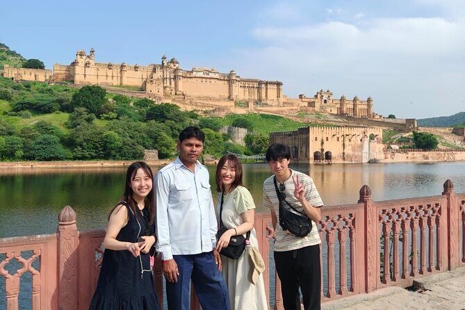 Explore Full Day Jaipur Guided Tour by Car with Guide - Stop 1: The famous palace near Jaipur first