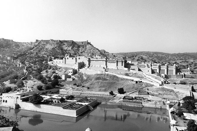 Explore Jaipur on a Motorbike - A Unique Experience - Panna Meena ka Kund: The Stepwell Shortcut That Gives Big Results