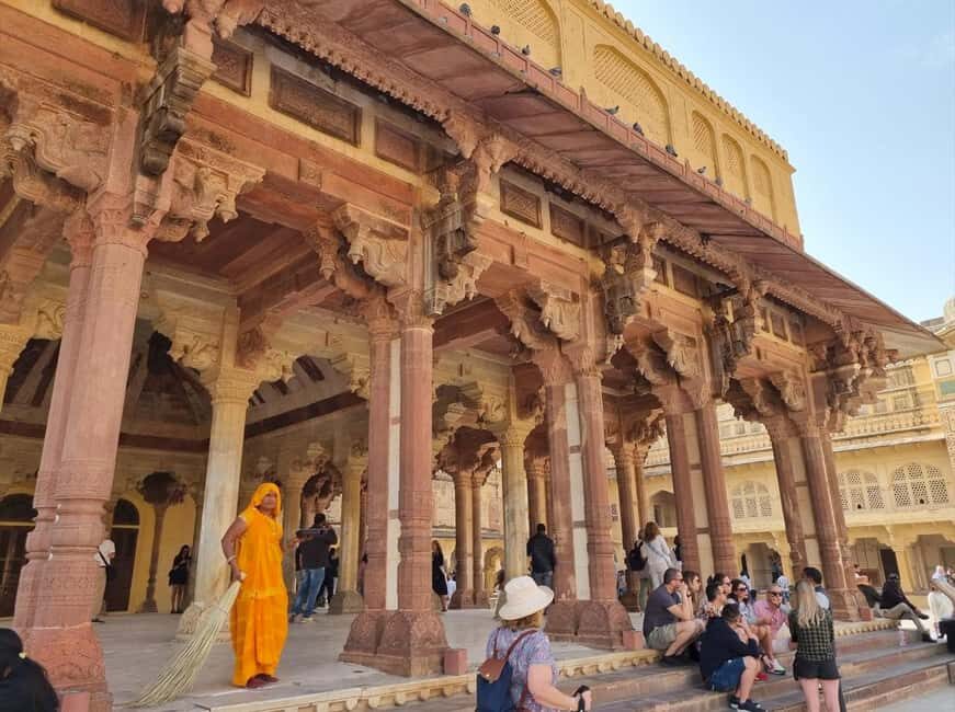 Feel Jaipur Like a Local with Guide & Old City Heritage Walk - Jal Mahal photo stop: simple stop, strong payoff