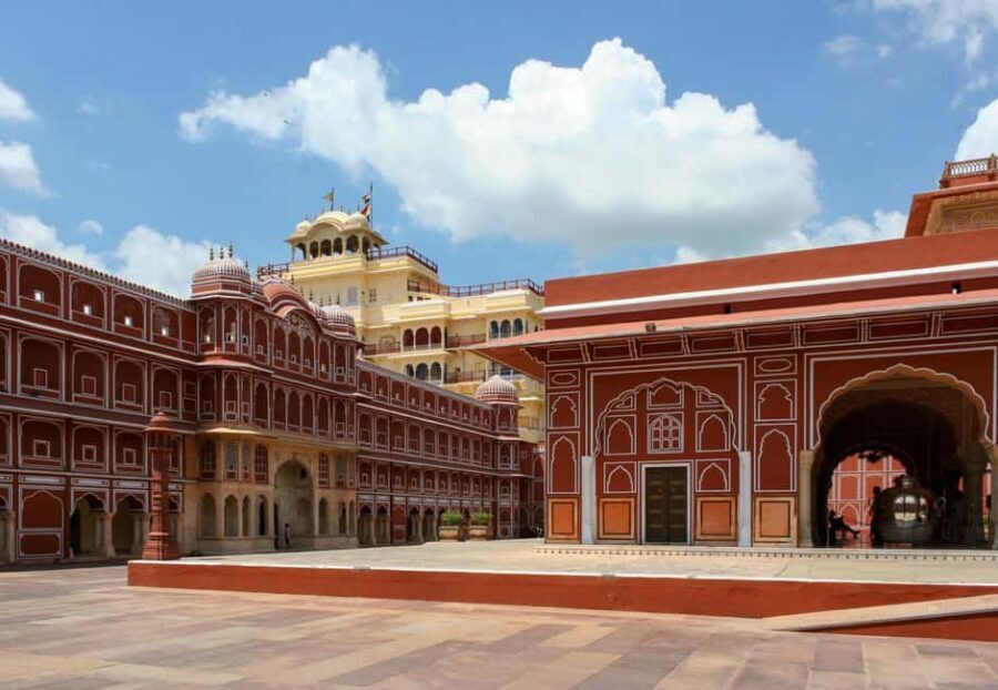 From Delhi: 3-Day Golden Triangle Tour with Agra and Jaipur - Fatehpur Sikri on the Way to Jaipur: A Good Stretch Break