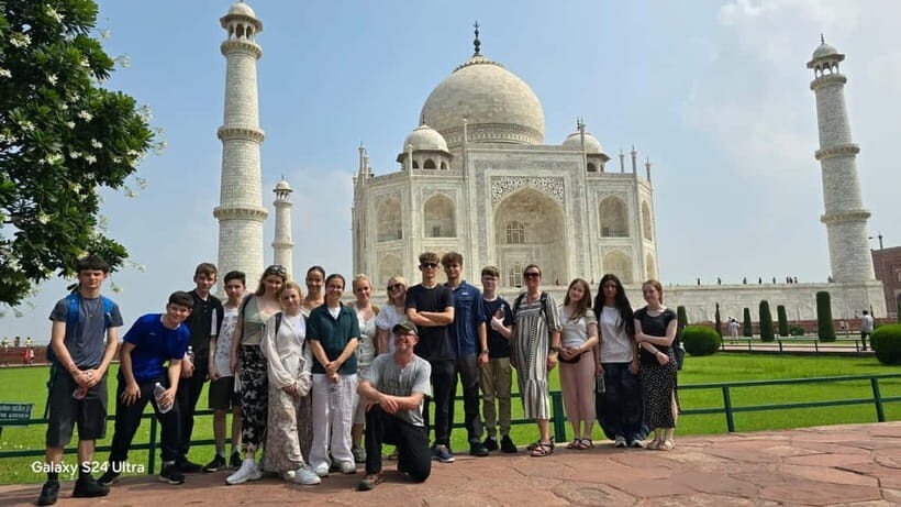 From Delhi : Private 3 Days Golden Triangle Tour by Car - The guide and escort setup: what it buys you