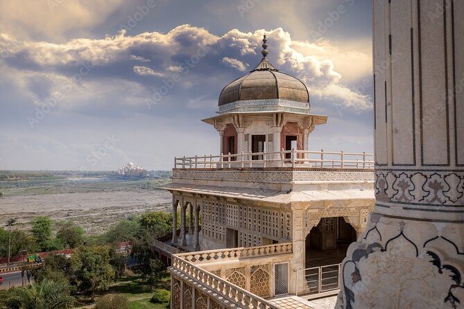 From Jaipur Private Taj Mahal & Agra Fort Tour with Delhi Drop - Agra Fort: UNESCO Red Sandstone and Key Buildings Like Moti Mahal