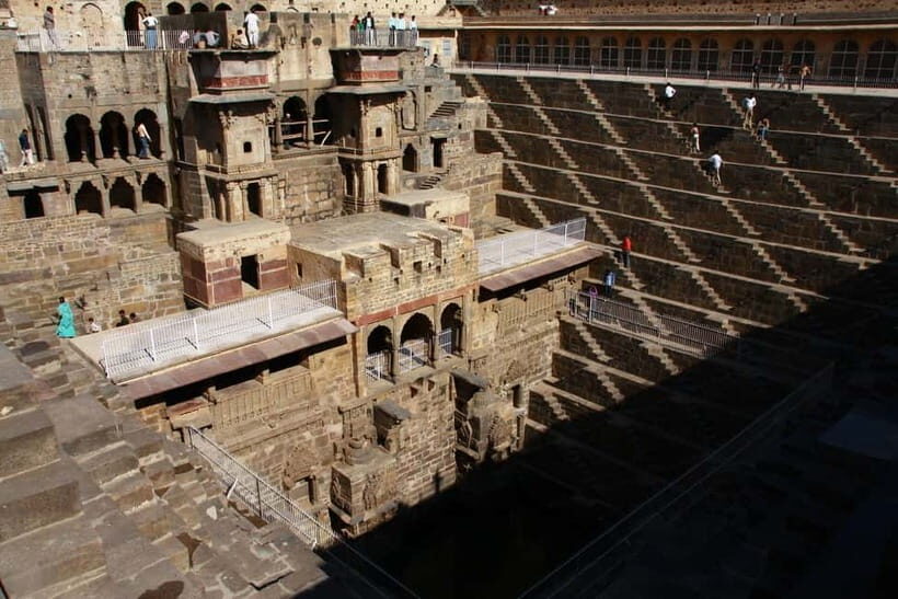 From Jaipur: Same Day Trip to Abhaneri Chand Baori Stepwell - Abhaneri’s Harshat Mata temple grounds: where water rituals meet temple atmosphere