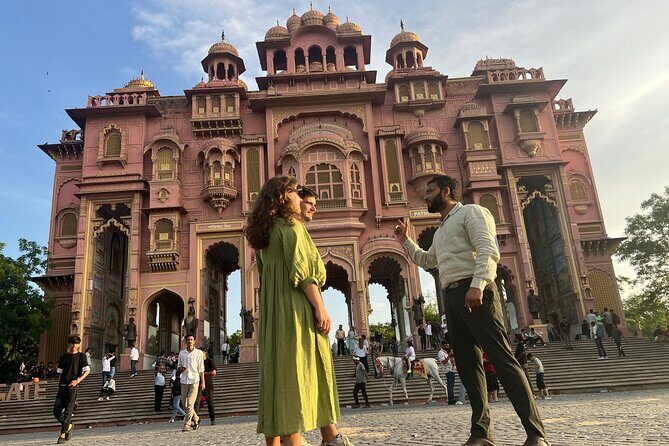 Full-Day Jaipur City Tour with Guide - Panna Meena ka Kund stepwell: 15 minutes of pure Rajasthan character