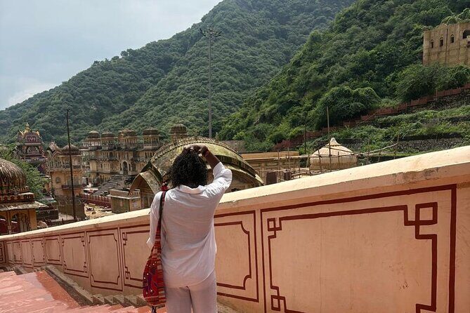 Half-Day Jaipur Heritage Tour with Monkey Temple - Royal Gaitor Tombs: marble cenotaphs and a calmer pace