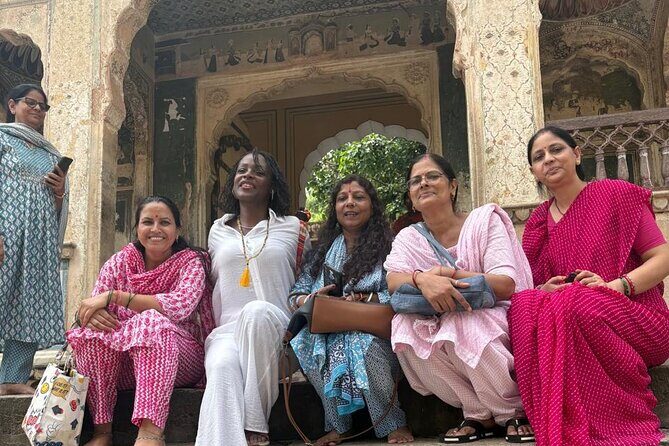 Half-Day Jaipur Heritage Tour with Monkey Temple - Hawa Mahal: the 953-window façade you can’t ignore