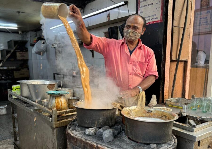 Heritage Walk & Street Food Tasting in Jaipur - Logistics that matter: walking, shoes, weather, and what to bring