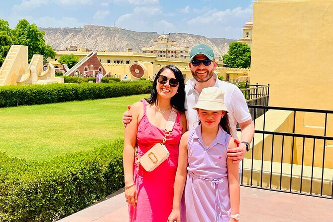 Jaipur: 2 Days private City Tour With Guide - Hawa Mahal: start with the city’s most Instagrammable facade