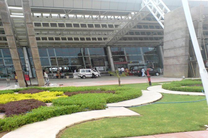 Jaipur Airport Transfer - Meet-and-greet pickup that actually starts at the airport