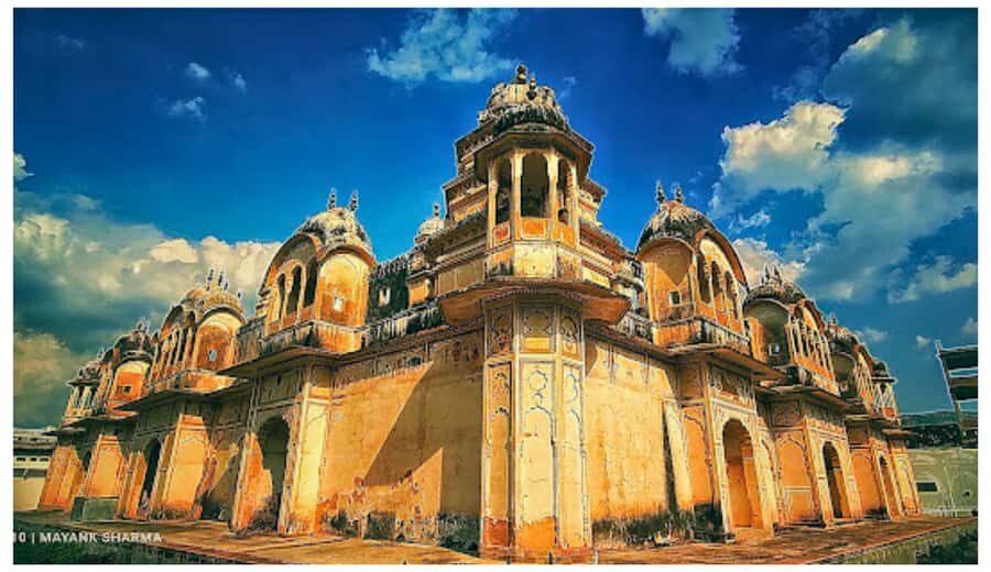 Jaipur: Ajmer & Pushkar Day Trip with Lunch & Camel ride - The push to Pushkar: short drive, big change in mood