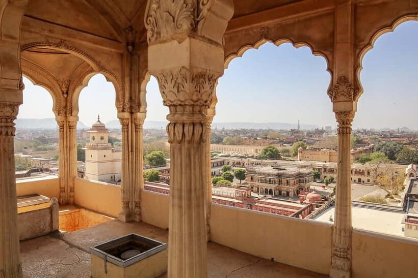 Jaipur: Amber Fort, Stepwell & Jal Mahal with Pickup - Who Should Book This Jaipur Tour (and Who Might Not)