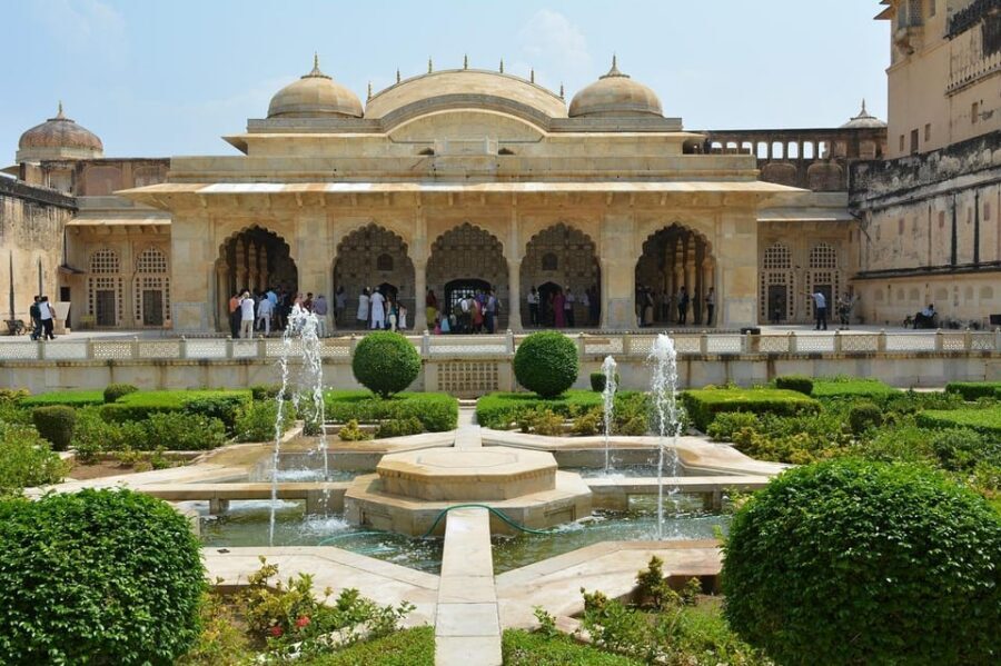 Jaipur: Amber Fort, Stepwell & Jal Mahal with Pickup - Price and Value: What $30 Gives You (and What to Double-Check)