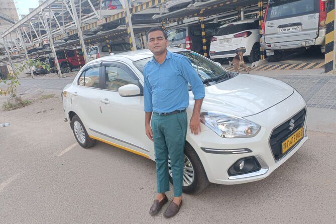 Jaipur Car tour with English driver - A private English-driver overview of Jaipur’s biggest sights