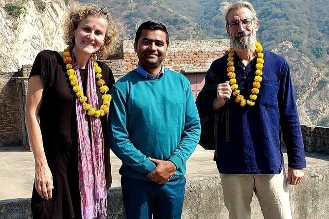 Jaipur Car tour with English driver - Amer time plus a flexible shopping window