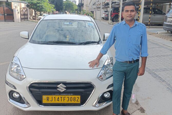 Jaipur Car tour with English driver - City Palace: where the royals meet the museum