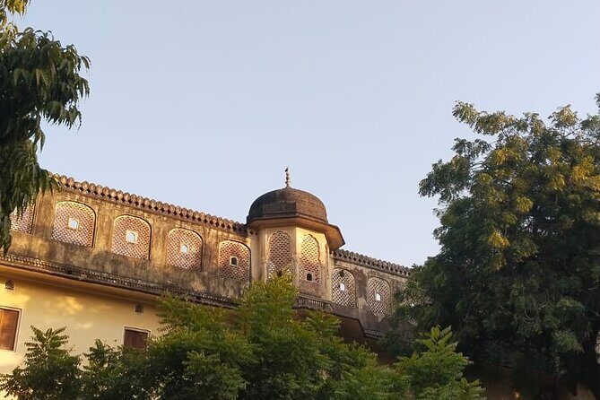 Jaipur City Full Day Luxury Private Tour - Gaitore Ki Chhatriyan: Royal Cenotaphs with a Quiet Mood