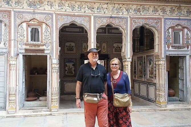Jaipur City Full Day Visit and Sightseeing Private Tour - Panna Meena ka Kund: A Stepwell Stop That Feels Like a Time Machine