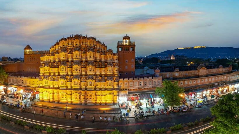 Jaipur: City Night Tour with Patrika Gate & Masala Chowk Tea - Hawa Mahal After Dark: Photos, 45 Minutes, and a Shopping Chance
