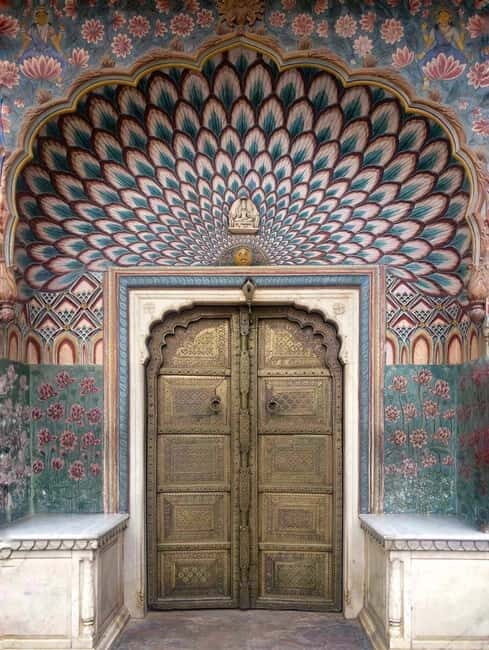 Jaipur: City Palace Museum - Direct Official Ticket - Mubarak Mahal (1902): textiles and guest-house history