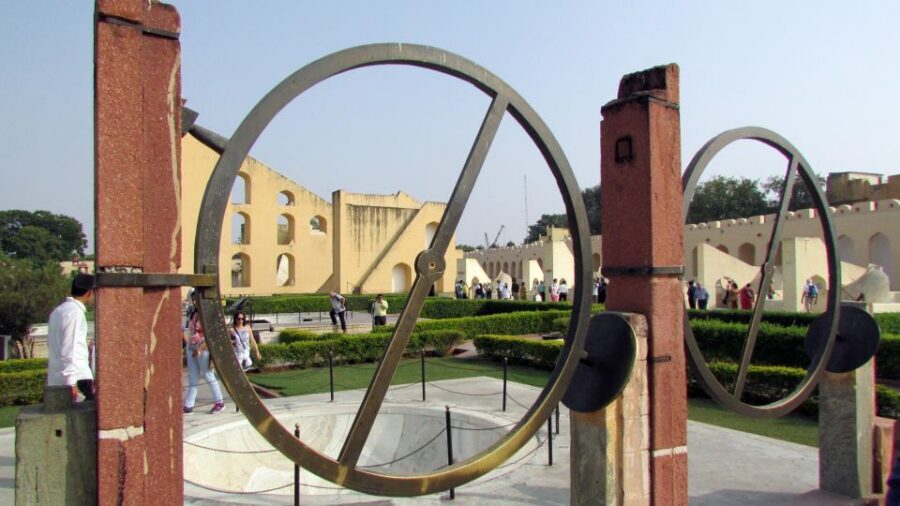 Jaipur: City Sightseeing Private Full-Day Guided Tour - Amber Fort: The Hilltop Start That Sets the Tone