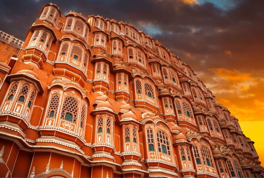Jaipur City Tour: City Palace, Jantar, Hawa & Jal Mahal - Picking a Private Guide: How the Best Ones Change the Experience