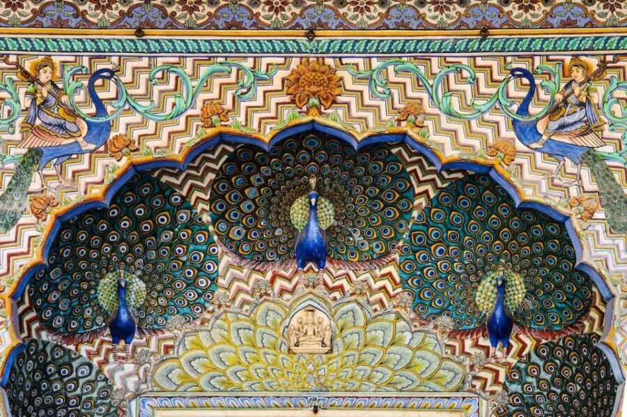 Jaipur City Tour Elephant Ride with Guide - City Palace: Mughal-meets-Rajput design and the view from inside