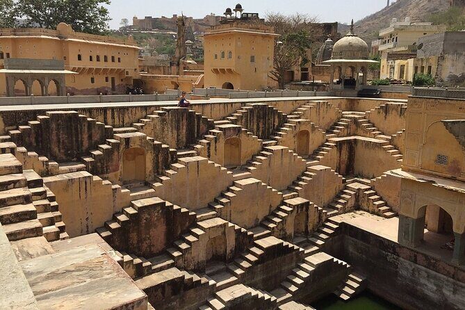 Jaipur City Tour with a Licensed Guide - Panna Meena ka Kund Stepwell: The Perfect 30-Minute Pause