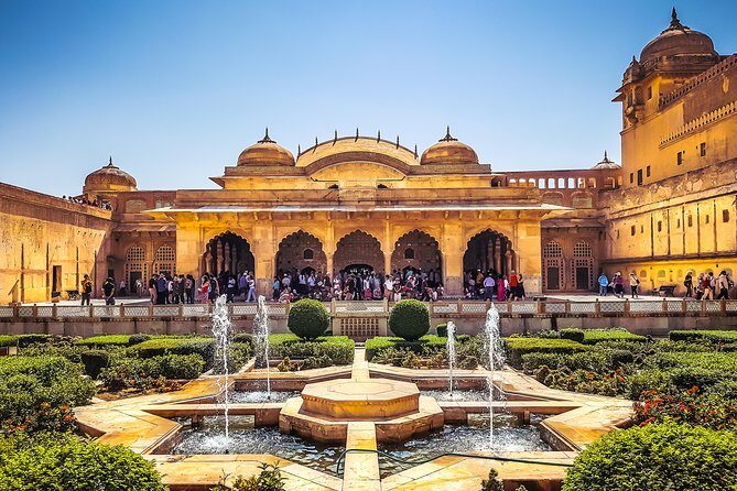 Jaipur city tour - Amber Fort for the full architecture impact