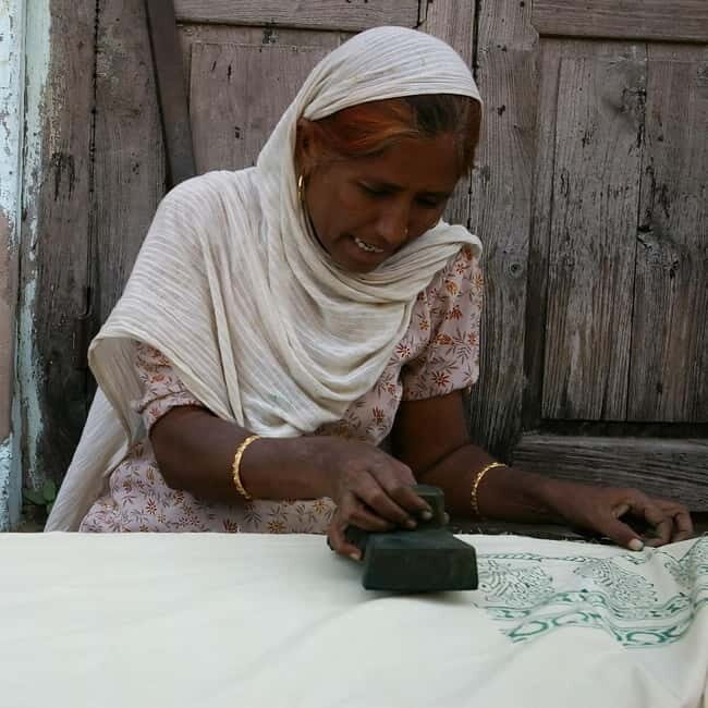 Jaipur: Cultural Tour with Artisan Craft Experiences - Who this tour suits best, and who should reconsider