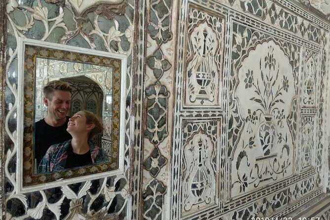 Jaipur Day Tour - City Palace: royal residence and a clear reason for its existence