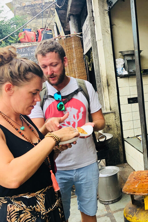 Jaipur Food Walk l Eat Just Like Locals - Where You Meet: Raj Mandir Cinema and the Chaura Rasta Drop