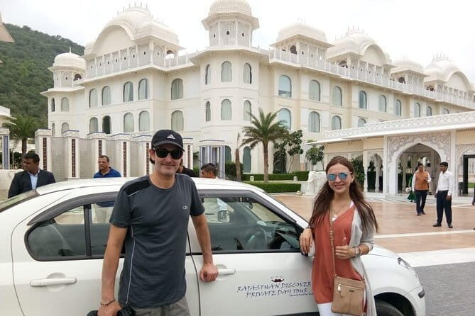 Jaipur Full Day Attractions Tour by AC Car with Local Guide - Who this tour suits best