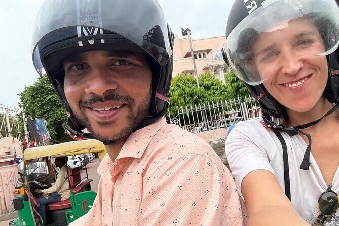 Jaipur Full-Day Motorbike Tour for Solo Female Travelers - Albert Hall Museum pass-by: a quick look at Jaipur’s older museum face