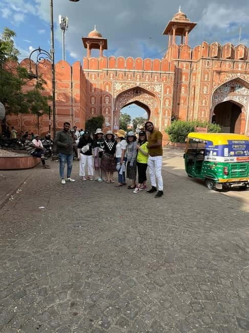 Jaipur: Full-Day Tuk-Tuk Sightseeing Tour with Monkey Temple - Panna Meena ka Kund: The Stepwell Photo Stop You’ll Remember