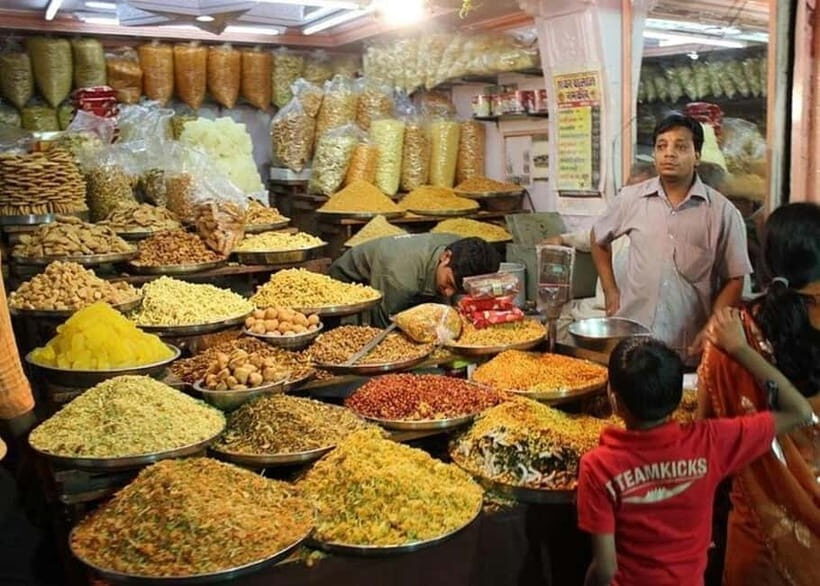 Jaipur: Guided History Walking Tour with Food Tasting - Price and value: what $13 buys you (and what it doesn’t)