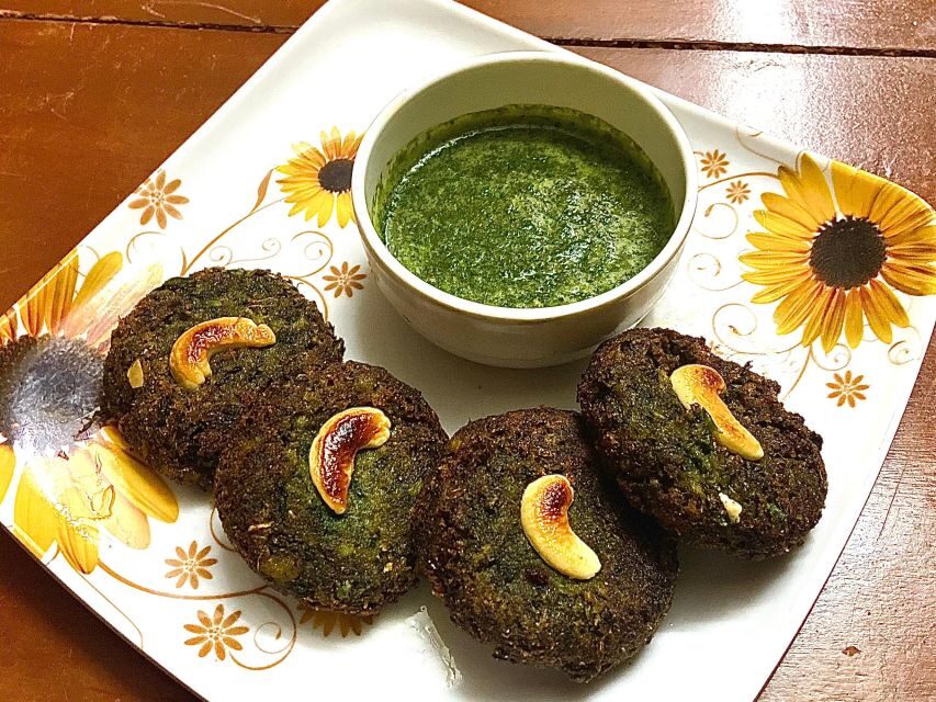 Jaipur: Guided Night Tour With Optional Food Tasting - The Night Stops: Amber Fort, Jal Mahal, and Hawa Mahal Outside