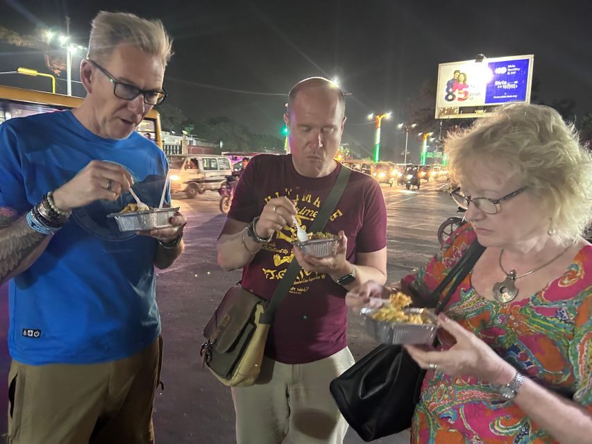 Jaipur: Guided Night Tour With Optional Food Tasting - Getting Picked Up Anywhere in Jaipur (and Staying Comfortable)