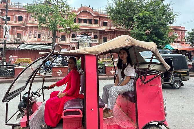 Jaipur Half-Day Heritage Tour by Women-Driven E-Rickshaw - The Women Behind the Wheels: What You’re Actually Supporting