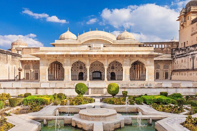Jaipur: Half day tour of Amer Fort & Nahargarh Fort by Car - Amer Palace: When Sandstone, Marble, and Storytelling Click