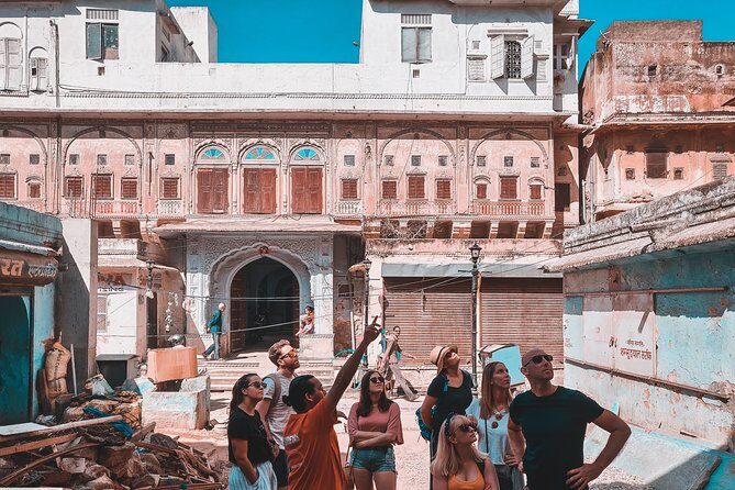 Jaipur Heritage Walking Tour - Small group energy: why a cap at 10 matters in Jaipur