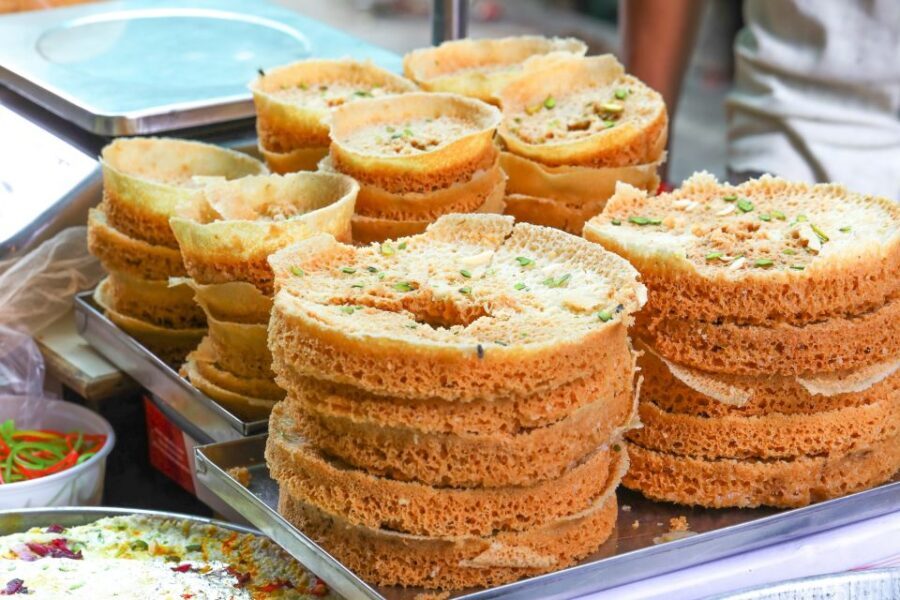 Jaipur: History Street Food Tour with Local Guide - The tastings: 7+ Jaipur dishes plus chai in a clay pot